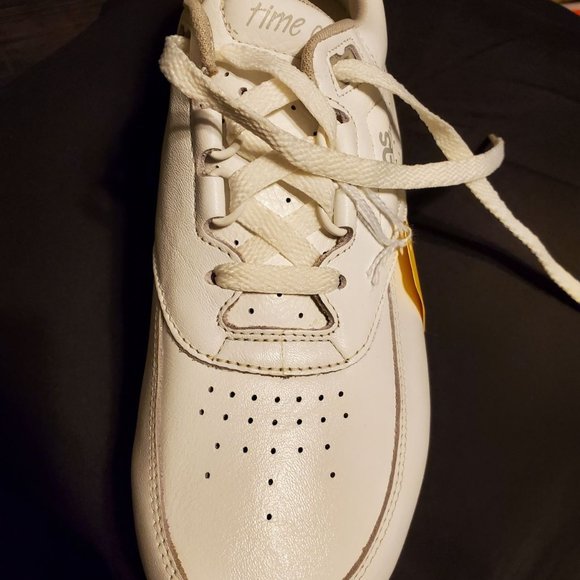 SAS Time Out White Tennis - Picture 1 of 7